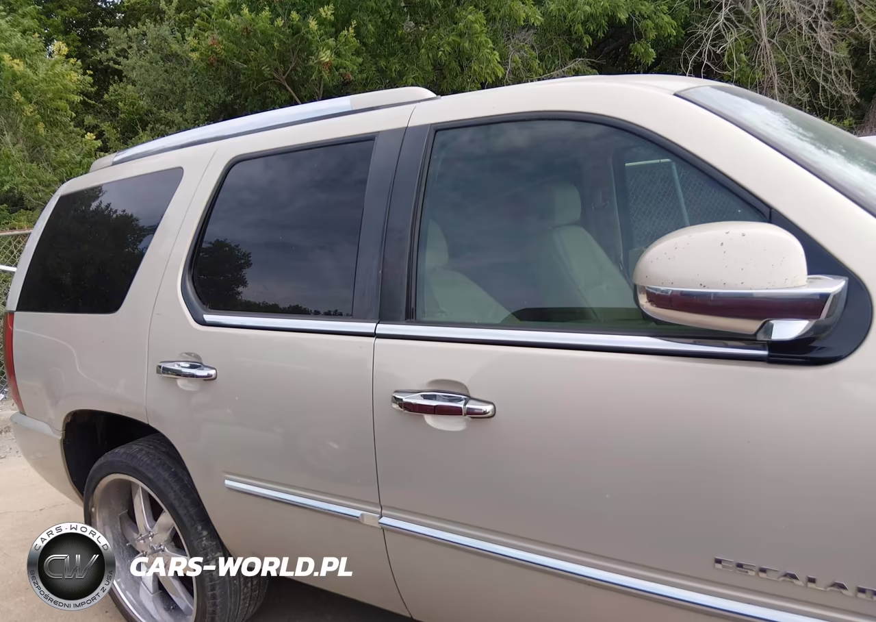2007 Cadillac Escalade Standard VIN:1GYEC63867R386974 - 12