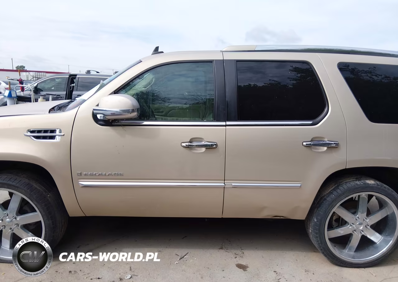 2007 Cadillac Escalade Standard VIN:1GYEC63867R386974 - 13