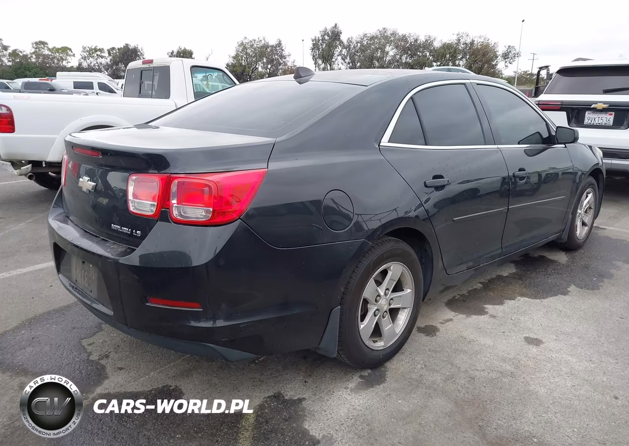 2014 Chevrolet Malibu 1Ls VIN:1G11B5SL5EF105150 - 4