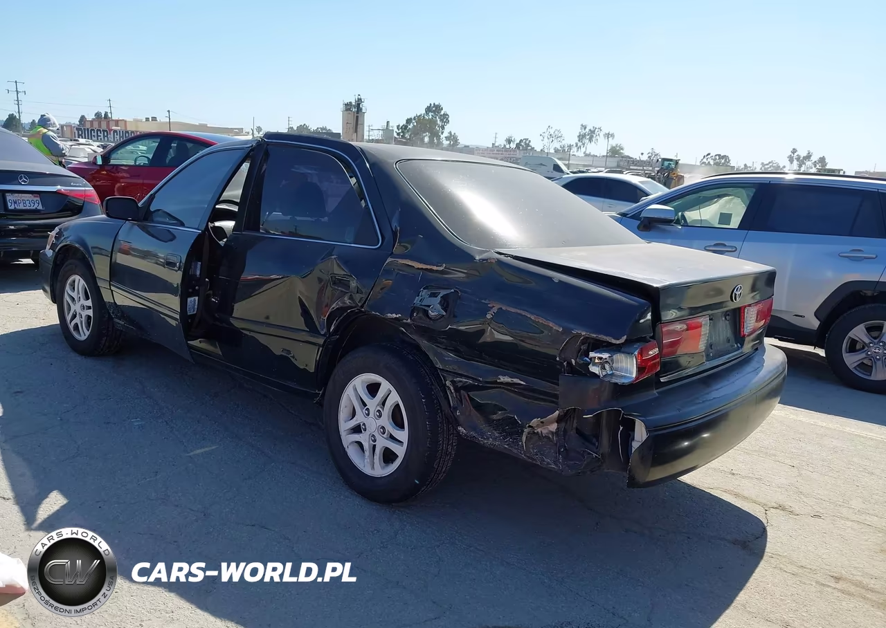 2000 Toyota Camry Le VIN:4T1BG22K2YU923417 - 3