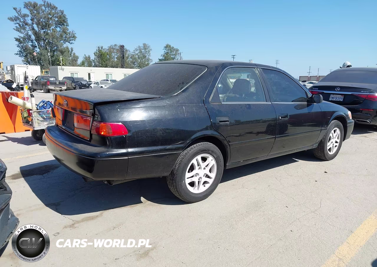 2000 Toyota Camry Le VIN:4T1BG22K2YU923417 - 4