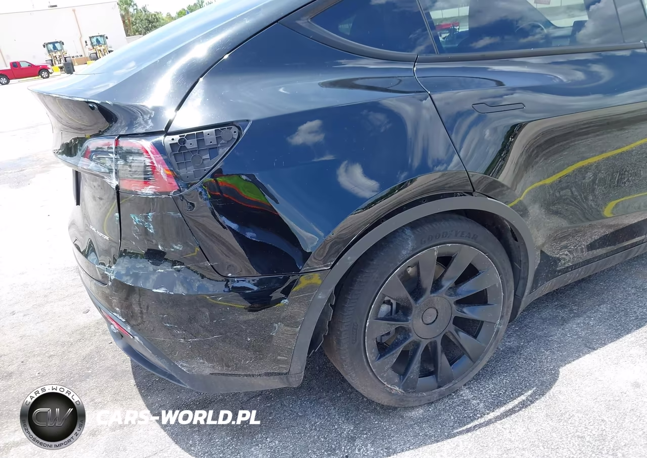 2023 Tesla Model Y Awd-Long Range Dual Motor All-Wheel Drive VIN:7SAYGDEE3PA157883 - 19