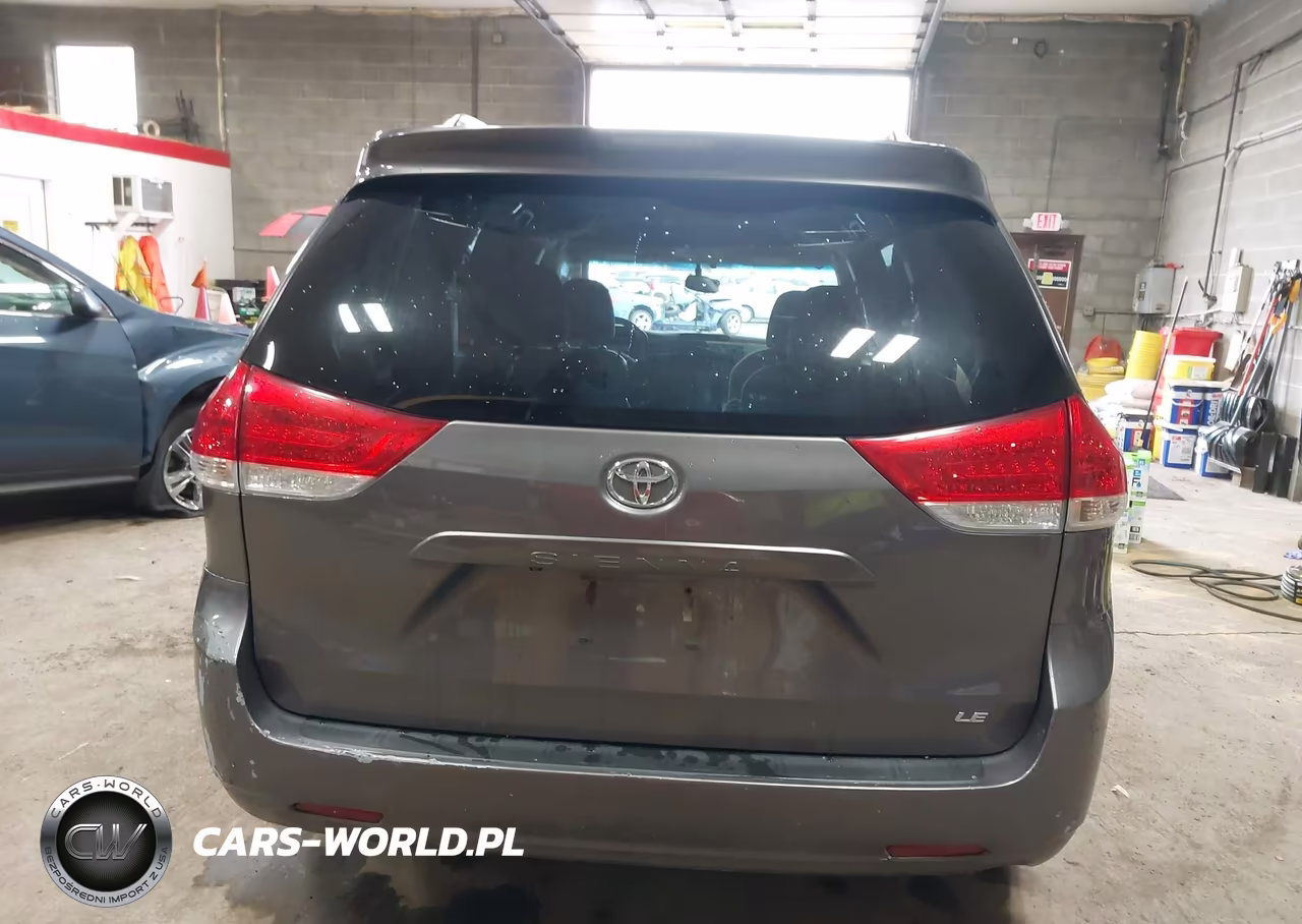 2014 Toyota Sienna Le V6 8 Passenger VIN:5TDKK3DC0ES493417 - 16