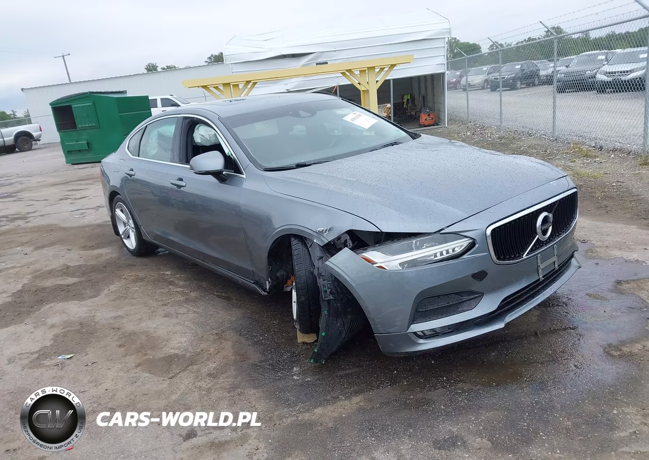 2018 Volvo S90 T5 Momentum