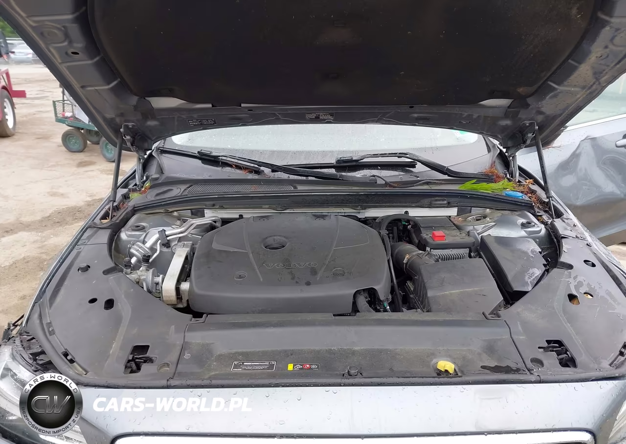 2018 Volvo S90 T5 Momentum VIN:LVY982MK3JP025662 - 10