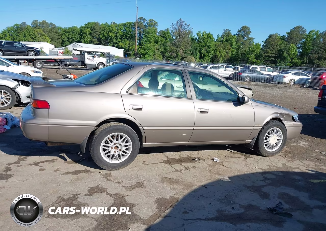 1999 Toyota Camry Le VIN:4T1BG22K7XU872852 - 13