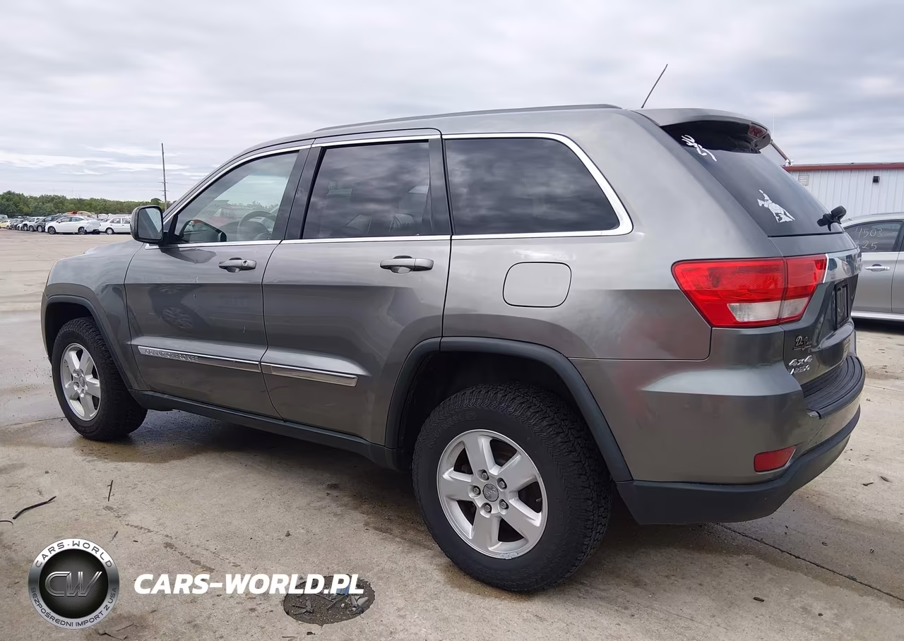 2013 Jeep Grand Cherokee Laredo VIN:1C4RJFAG3DC518708 - 14