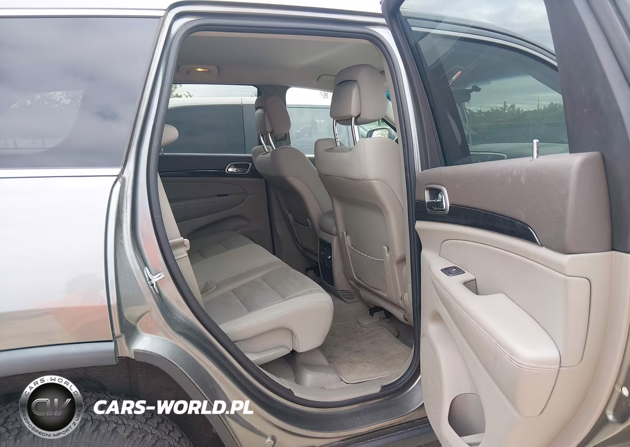 2013 Jeep Grand Cherokee Laredo VIN:1C4RJFAG3DC518708 - 8