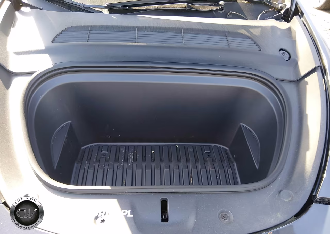 2024 Tesla Model Y Long Range Dual Motor All-Wheel Drive VIN:7SAYGDEE4RA240905 - 10