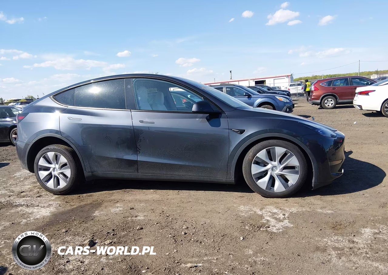 2024 Tesla Model Y Long Range Dual Motor All-Wheel Drive VIN:7SAYGDEE4RA240905 - 12