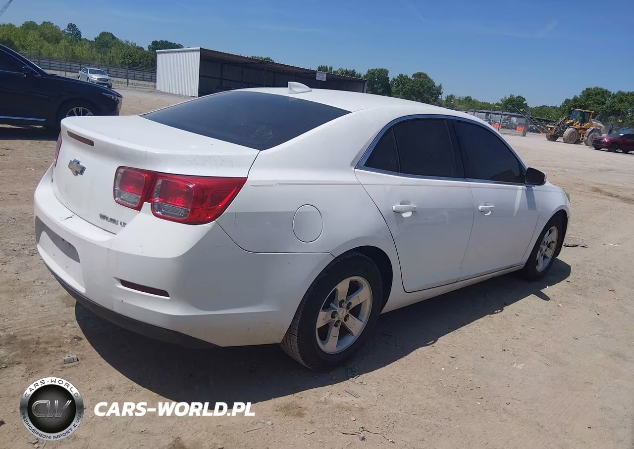 2015 Chevrolet Malibu 2Lt VIN:1G11D5SL2FF125416 - 4