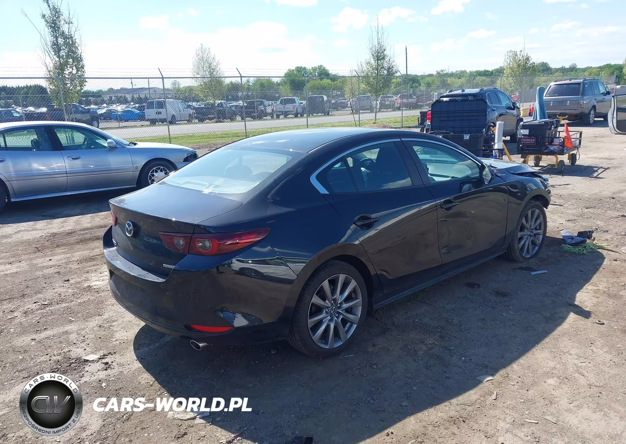 2025 Mazda Mazda3 2.5 S Preferred VIN:3MZBPACMXSM471076 - 4