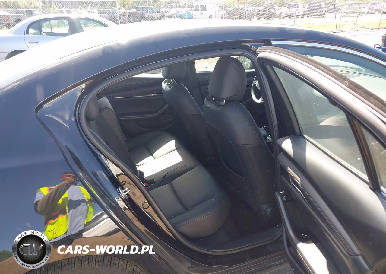 2025 Mazda Mazda3 2.5 S Preferred VIN:3MZBPACMXSM471076 - 8