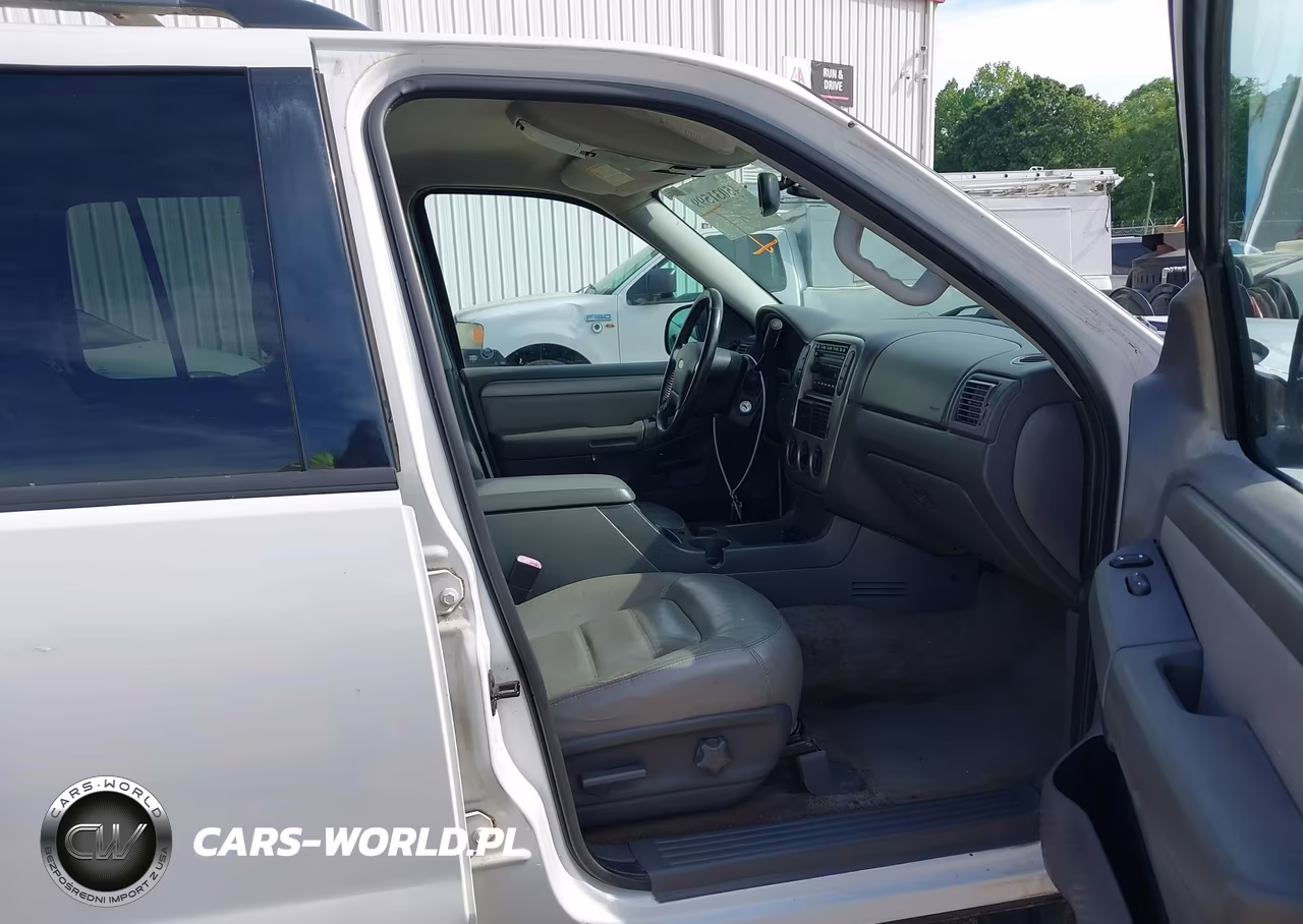 2004 Ford Explorer Xlt VIN:1FMZU63K44ZA73316 - 5