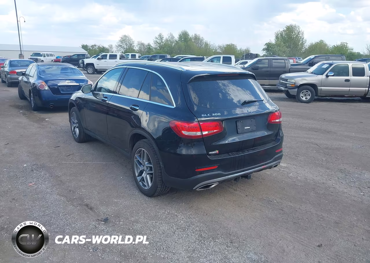 2017 Mercedes-Benz Glc 300 4Matic VIN:WDC0G4KB1HF150817 - 3