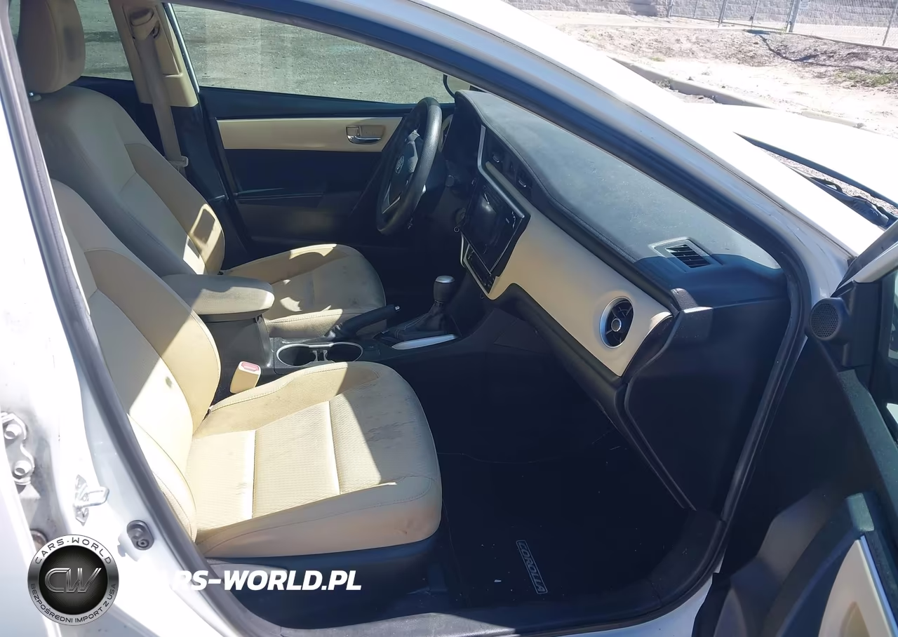 2017 Toyota Corolla Le VIN:5YFBURHE9HP592940 - 5