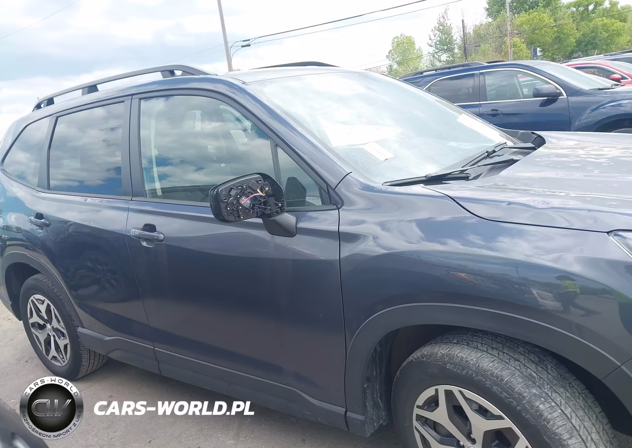 2024 Subaru Forester Premium VIN:JF2SKADC8RH516880 - 13