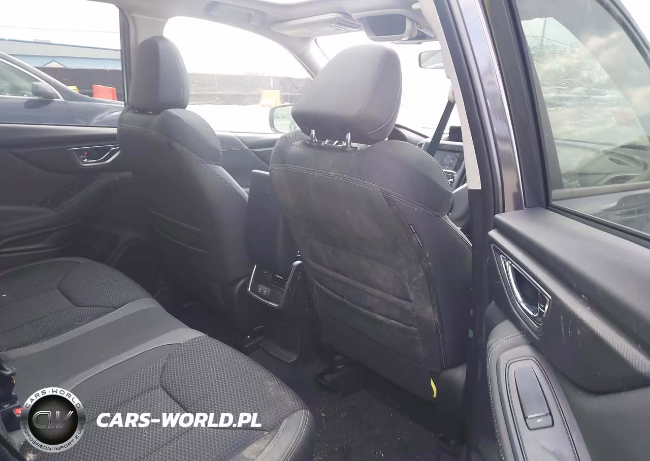 2024 Subaru Forester Premium VIN:JF2SKADC8RH516880 - 8