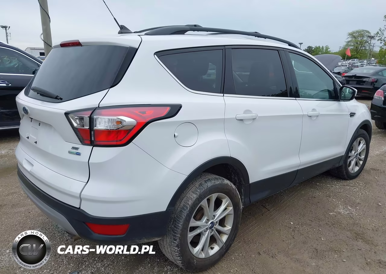 2018 Ford Escape Se VIN:1FMCU9GD5JUC49902 - 4