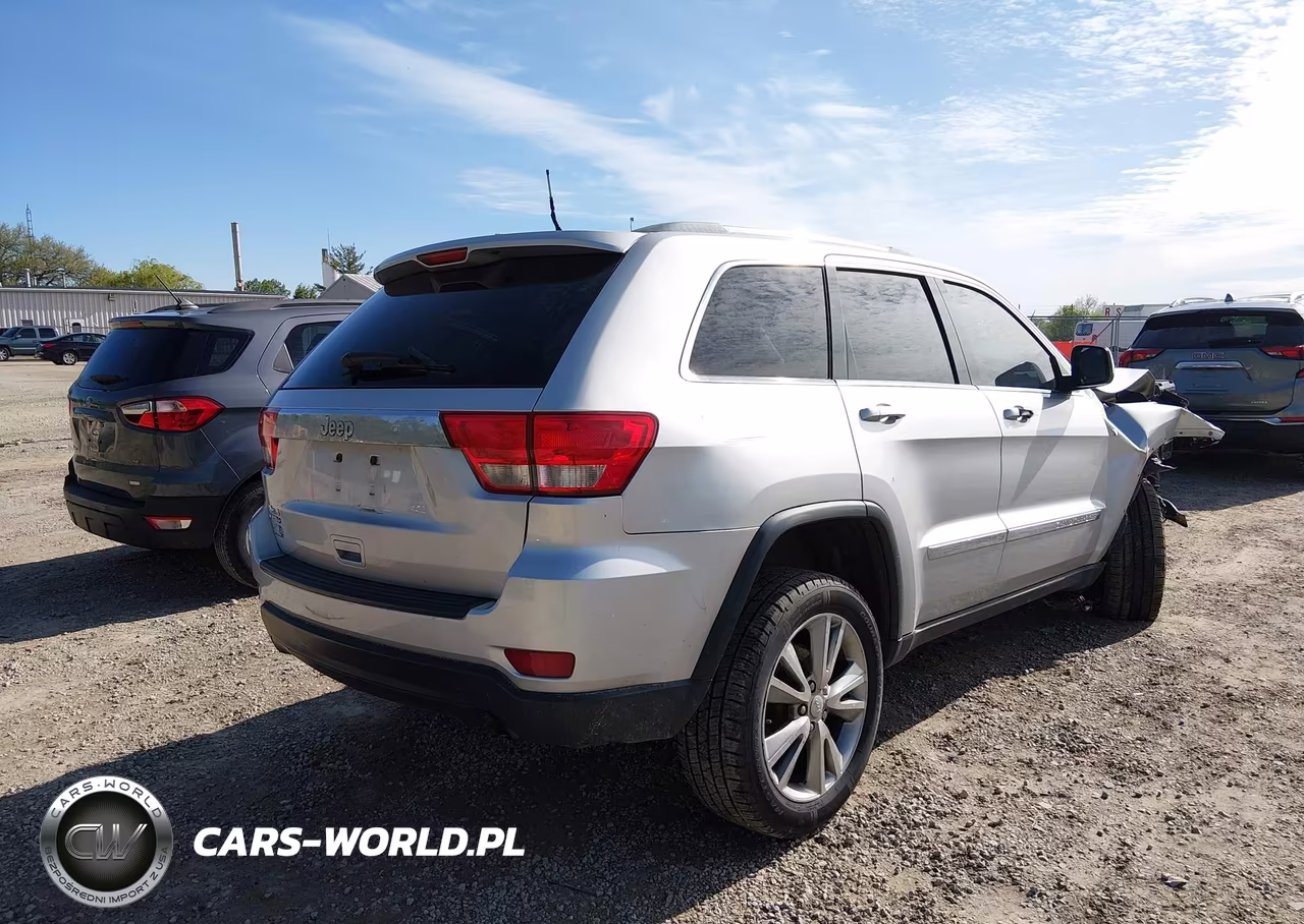 2012 Jeep Grand Cherokee Laredo VIN:1C4RJFAG2CC289193 - 4