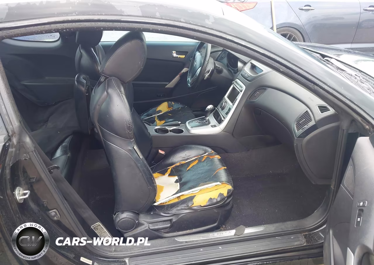 2010 Hyundai Genesis 3.8 Track VIN:KMHHU6KH1AU027856 - 5