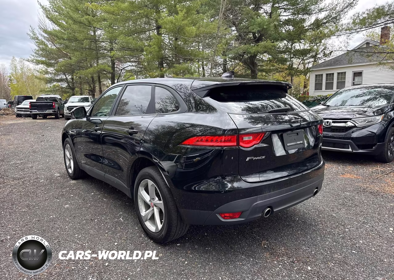 2018 Jaguar F-Pace Premium VIN:SADCJ2GX3JA235968 - 3