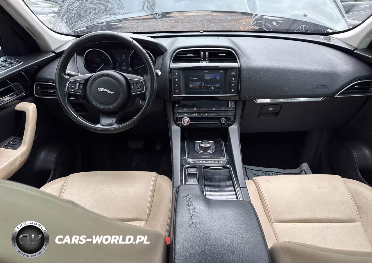2018 Jaguar F-Pace Premium VIN:SADCJ2GX3JA235968 - 8