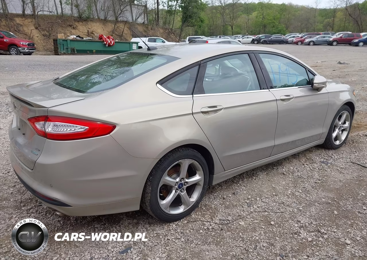 2015 Ford Fusion Se VIN:3FA6P0HD4FR302838 - 4