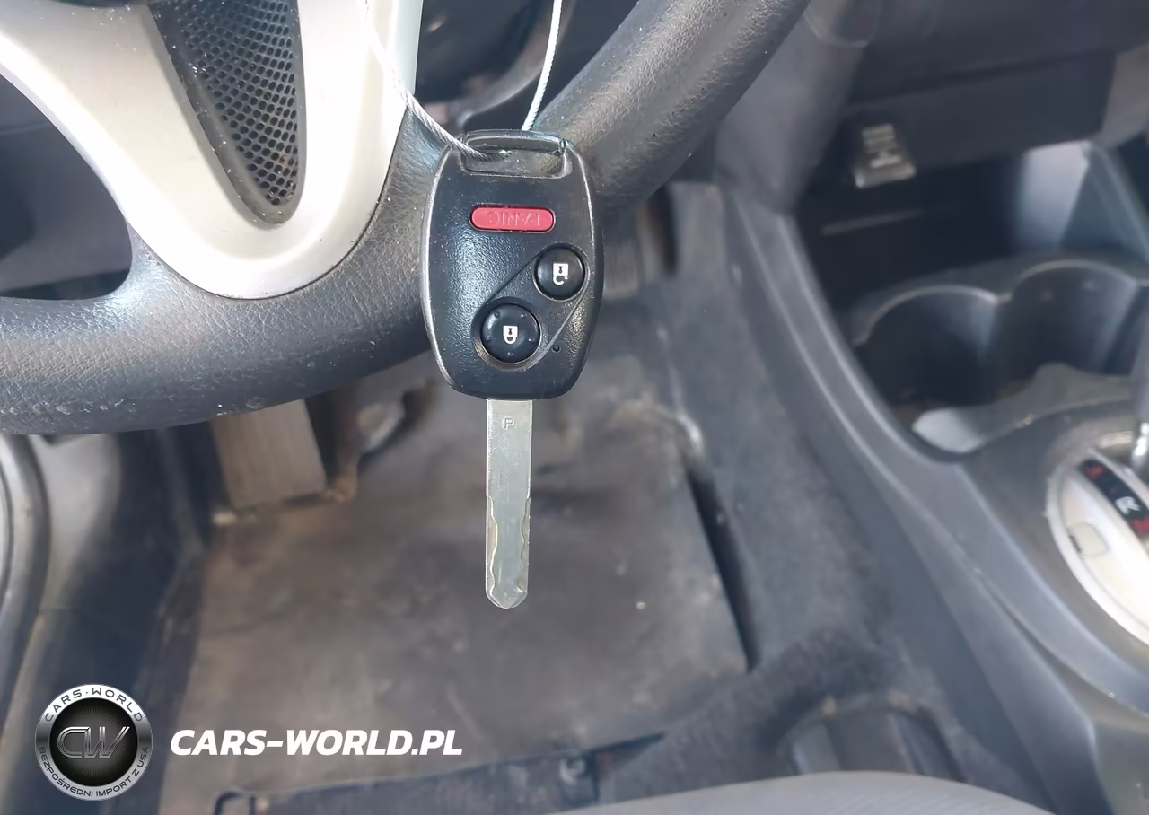 2013 Honda Fit VIN:JHMGE8H3XDC020059 - 11