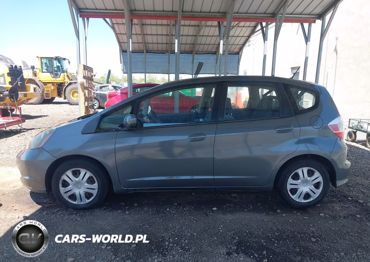 2013 Honda Fit VIN:JHMGE8H3XDC020059 - 14