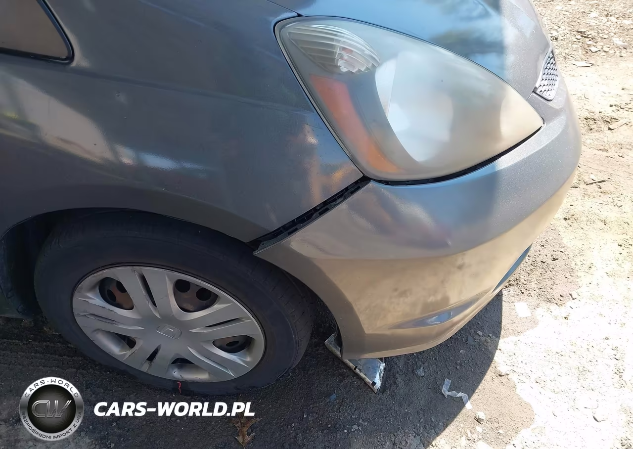 2013 Honda Fit VIN:JHMGE8H3XDC020059 - 6