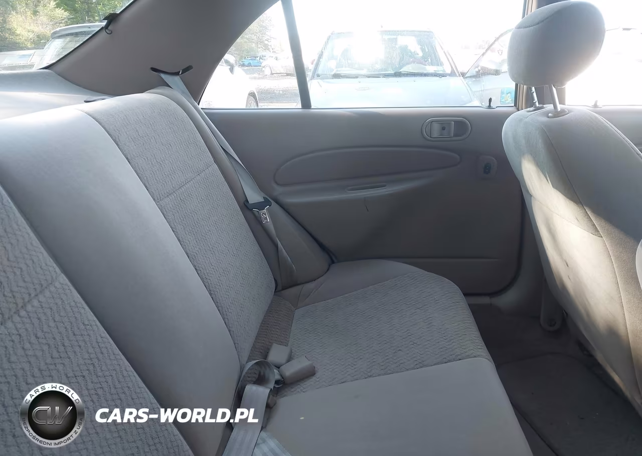 1999 Ford Escort Se VIN:1FAFP13P1XW225612 - 8