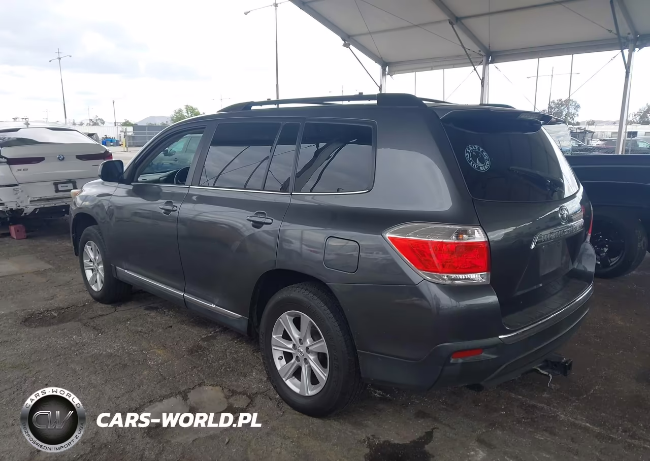 2013 Toyota Highlander Base Plus V6 VIN:5TDZK3EH5DS142204 - 3