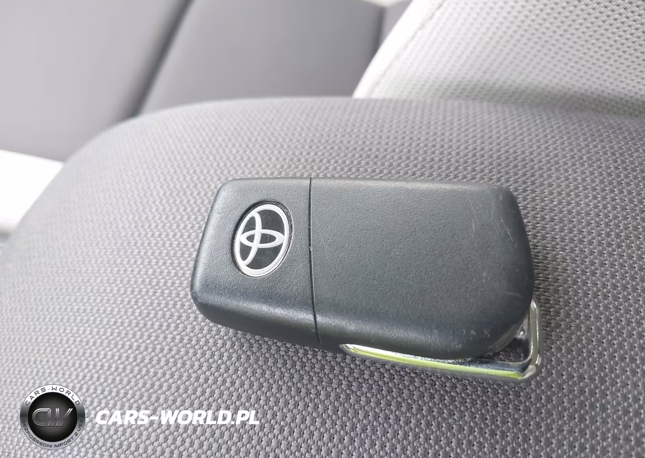 2023 Toyota Corolla Hybrid Le VIN:JTDBCMFE7PJ013746 - 11