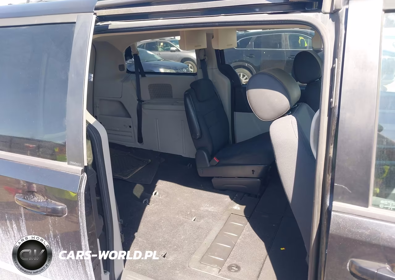 2010 Dodge Grand Caravan Sxt VIN:2D4RN5D1XAR211175 - 8