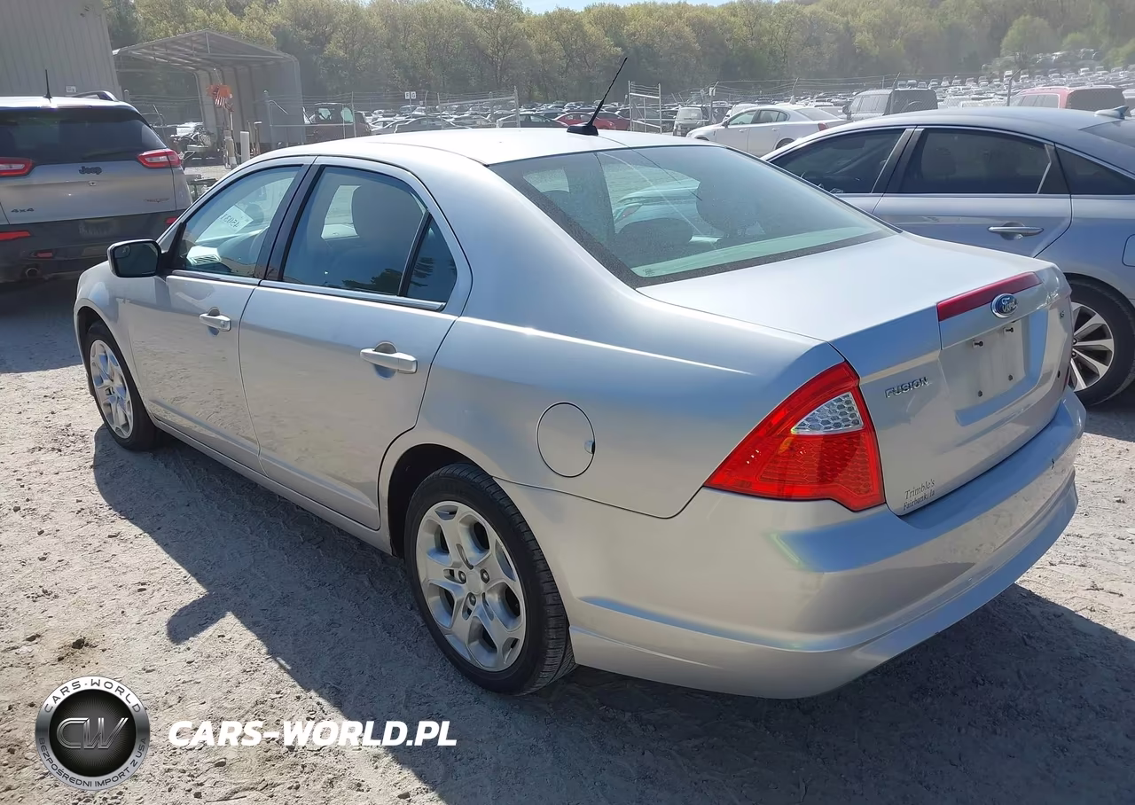 2011 Ford Fusion Se VIN:3FAHP0HA2BR252627 - 3