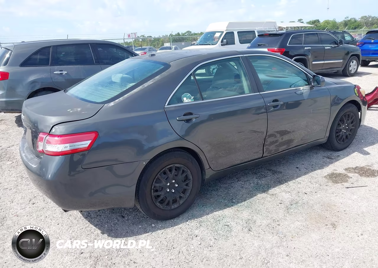 2011 Toyota Camry Le VIN:4T1BF3EKXBU177178 - 4