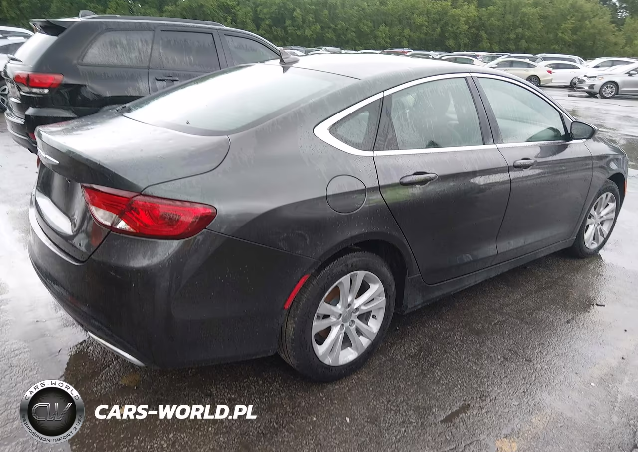 2016 Chrysler 200 Limited Platinum VIN:1C3CCCAG4GN190596 - 4