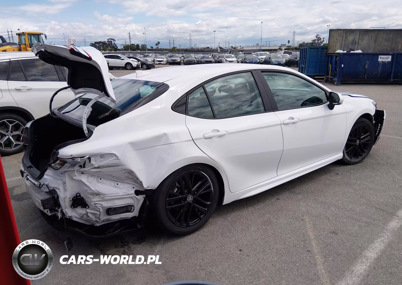 2026 Toyota Camry Se VIN:4T1DAACK1TU706887 - 4