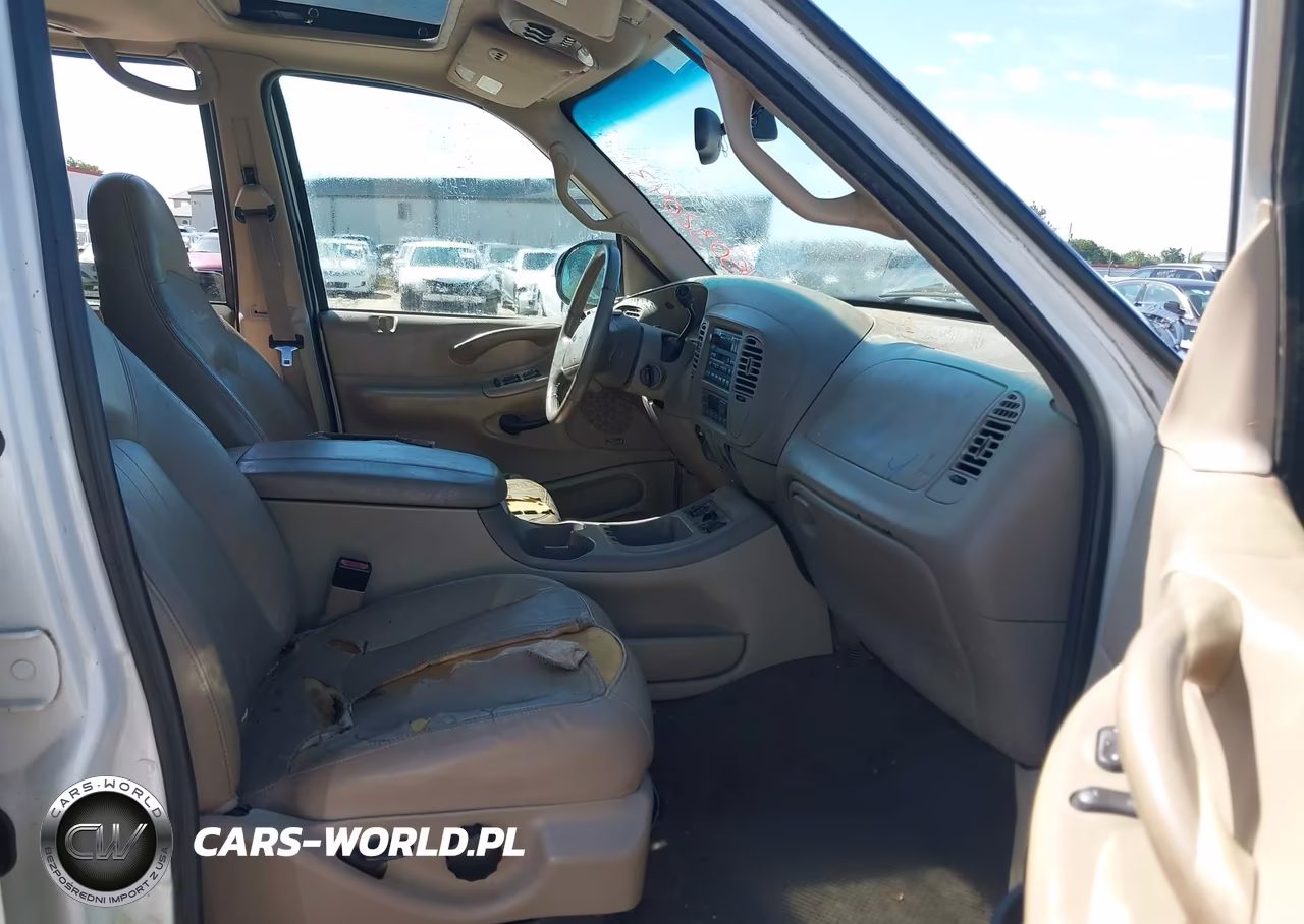 2002 Ford Expedition Eddie Bauer VIN:1FMRU17W52LA81215 - 5
