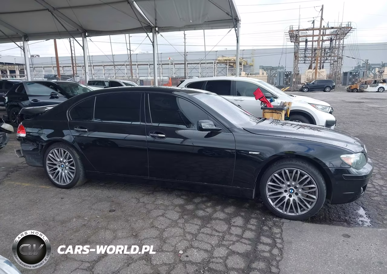 2007 BMW 750Li VIN:WBAHN83577DT71991 - 14