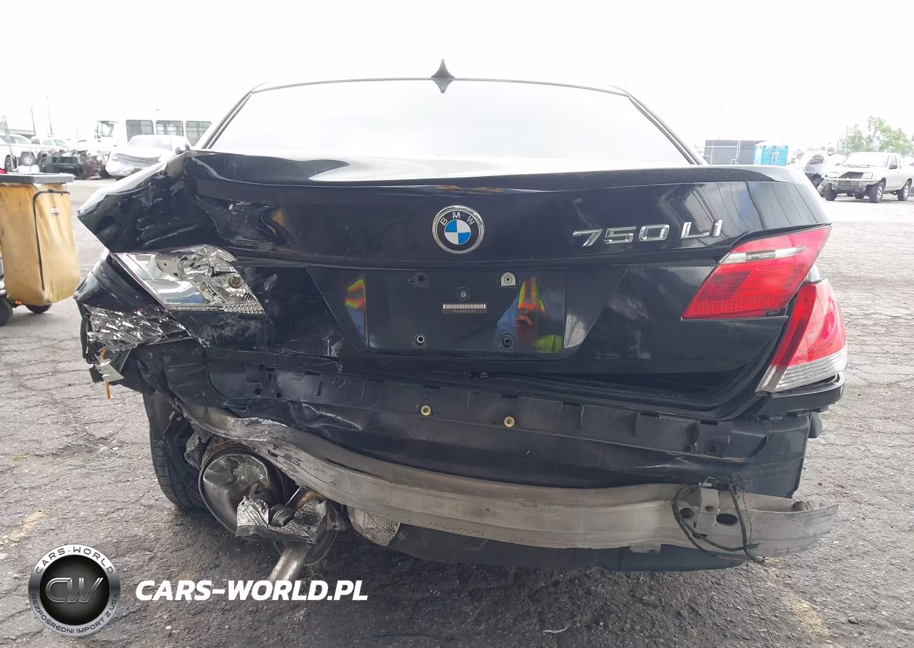 2007 BMW 750Li VIN:WBAHN83577DT71991 - 17