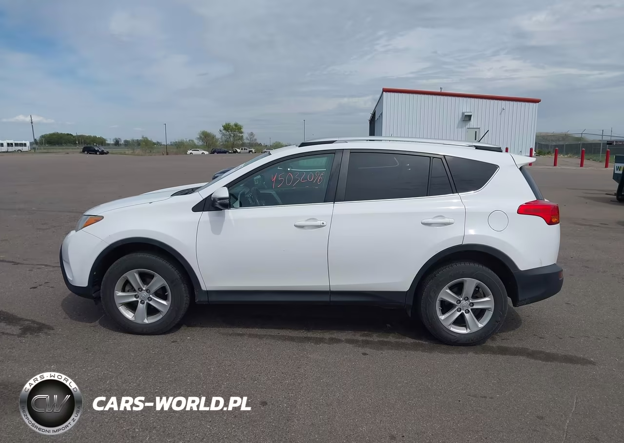 2013 Toyota Rav4 Xle VIN:2T3RFREV5DW083473 - 15