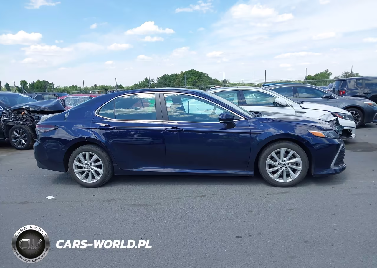 2022 Toyota Camry Le VIN:4T1R11AK8NU069329 - 13