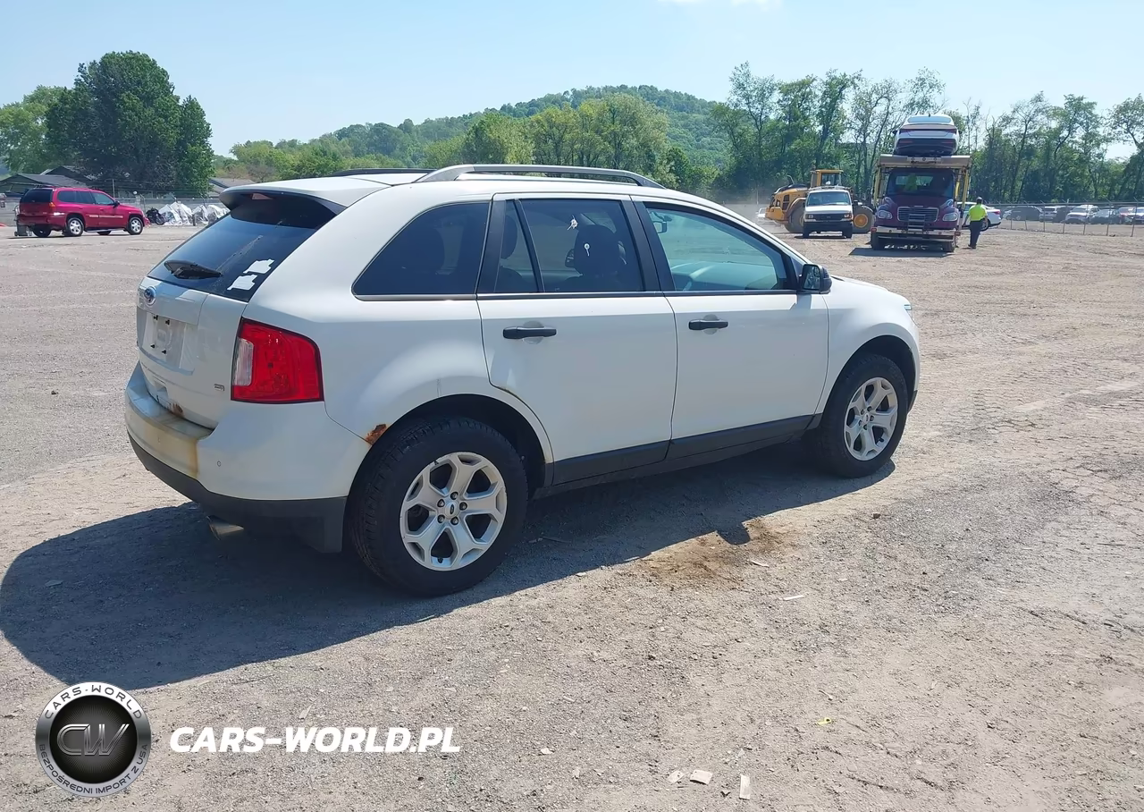 2013 Ford Edge Se VIN:2FMDK4GC7DBB74103 - 4