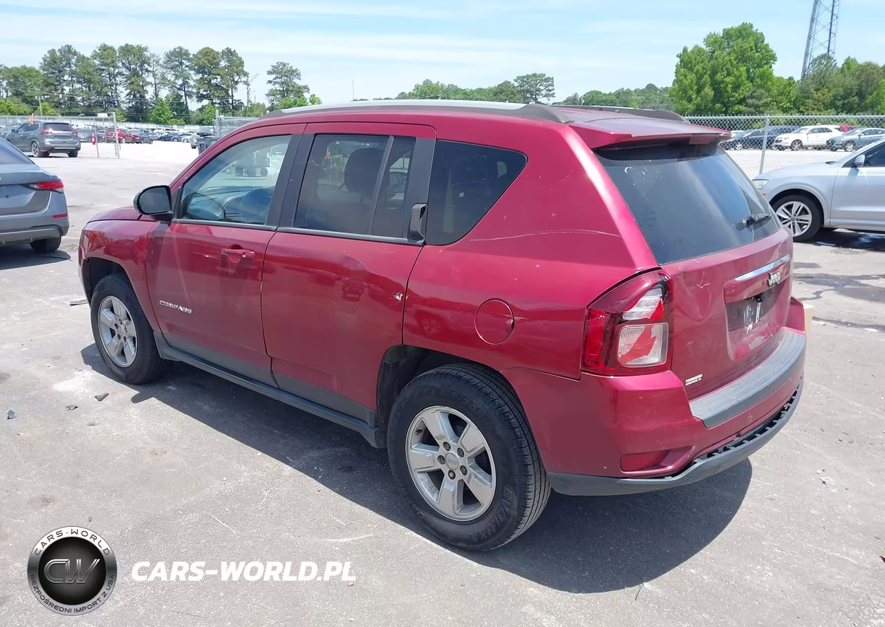 2015 Jeep Compass Sport VIN:1C4NJCBA2FD284940 - 3