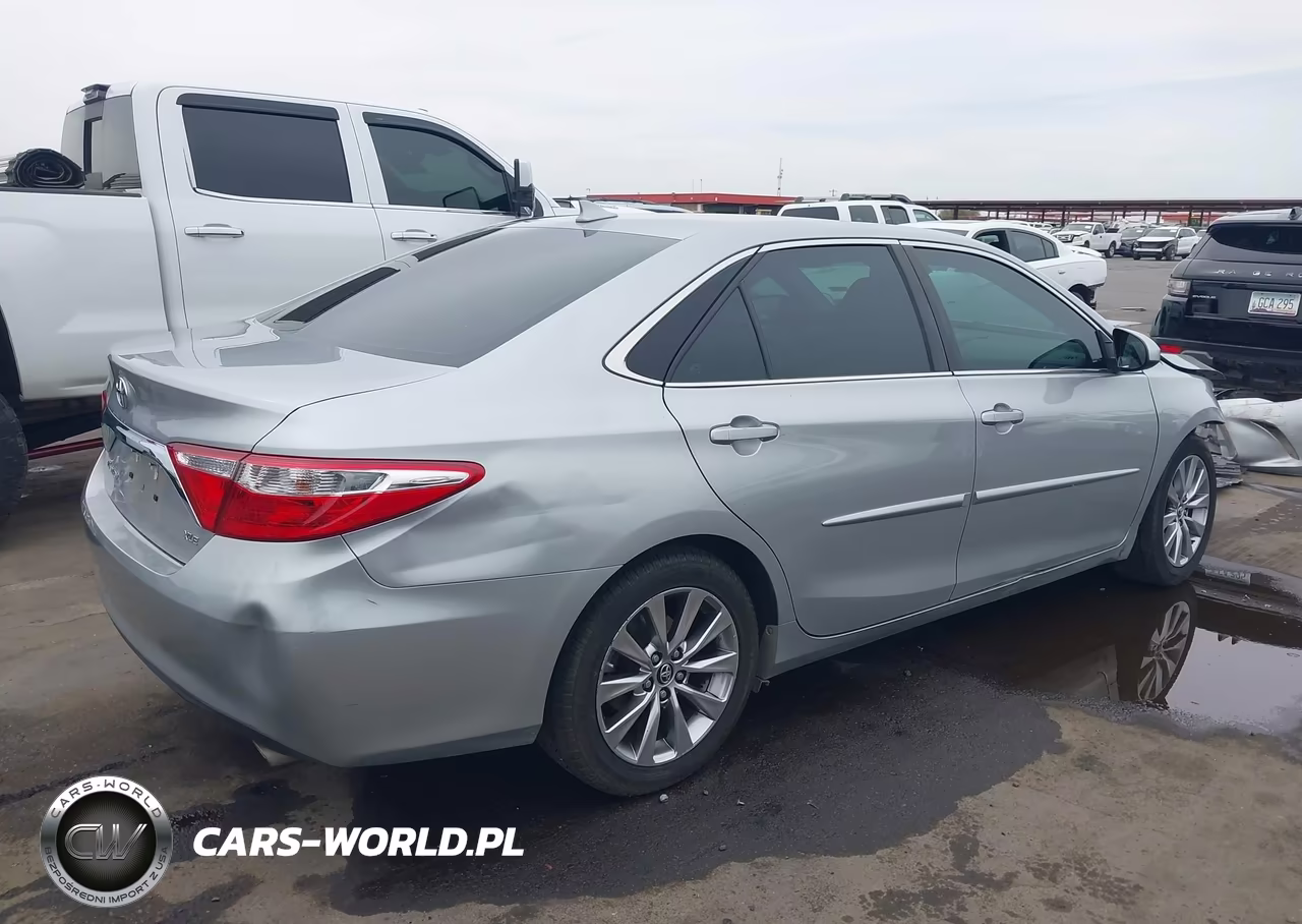 2017 Toyota Camry Xle VIN:4T1BF1FK4HU622316 - 4