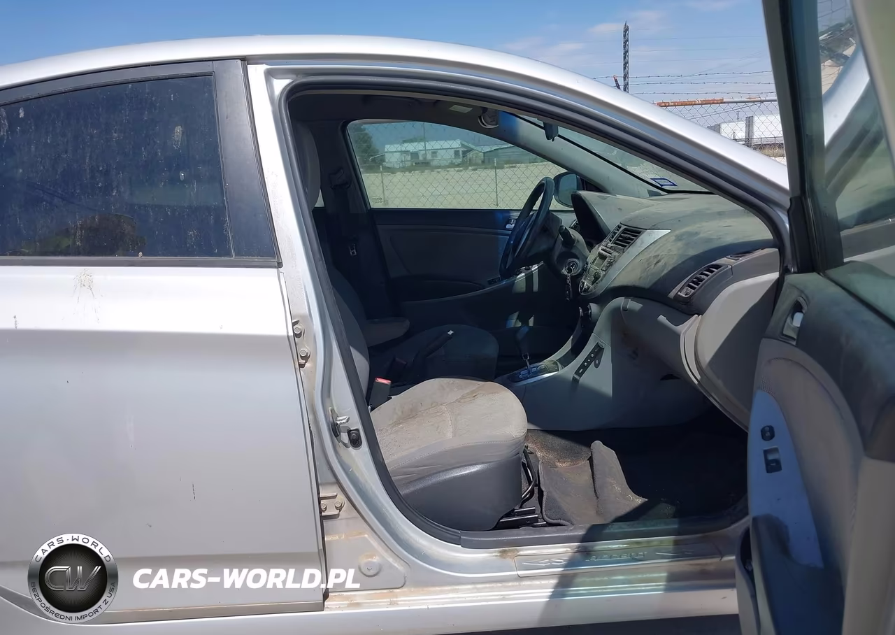 2013 Hyundai Accent Gls VIN:KMHCT4AE5DU305199 - 5