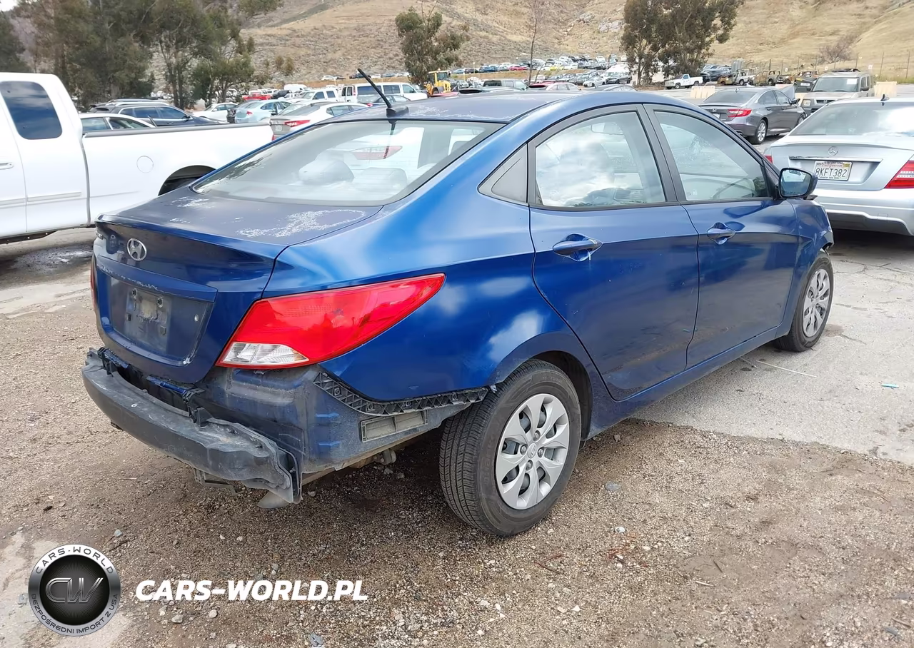 2015 Hyundai Accent Gls VIN:KMHCT4AE2FU884588 - 4