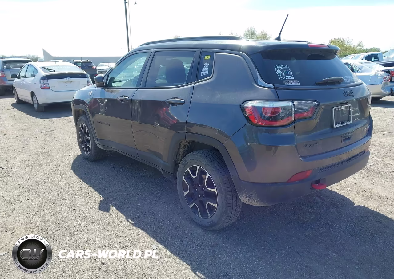 2021 Jeep Compass Trailhawk 4X4 VIN:3C4NJDDBXMT599097 - 3